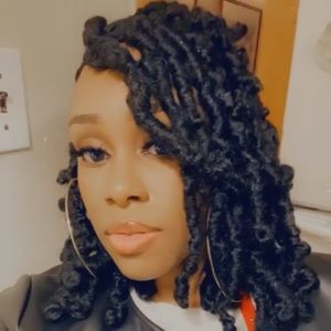 Meet your Posher, Jonelle